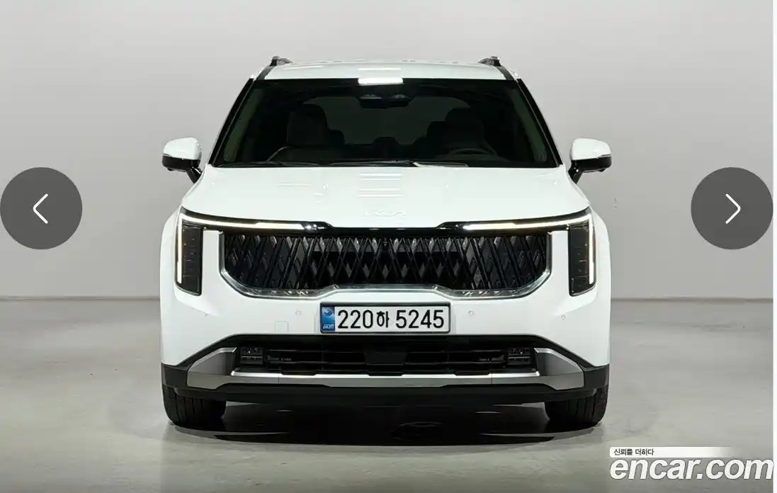 Kia Canival 2024 1.6 Автомат в Москве № 670471, фото 3