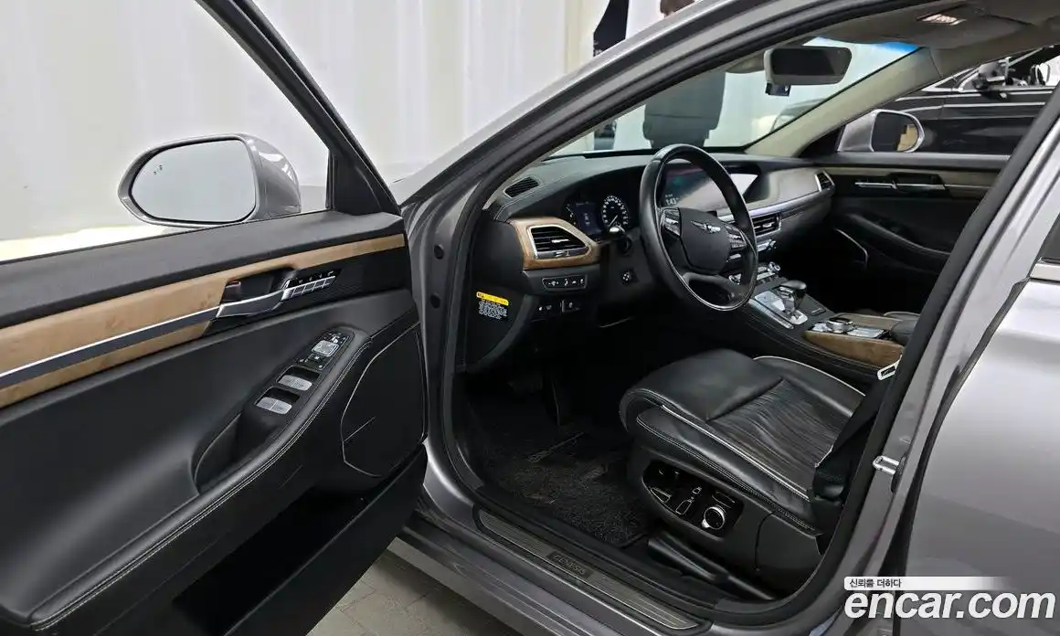 Genesis G90 2021 3.3 Автомат в Москве № 671607, фото 10