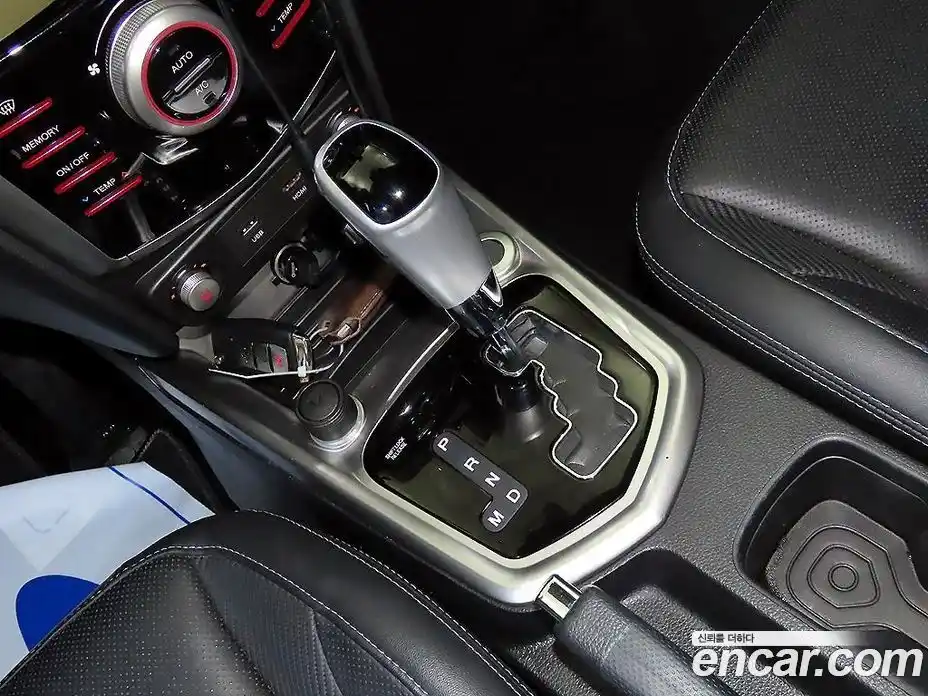 SsangYong TIBOLI 2015 1.6 Автомат в Москве № 672572, фото 12