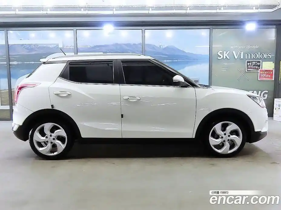 SsangYong TIBOLI 2015 1.6 Автомат в Москве № 672572, фото 3
