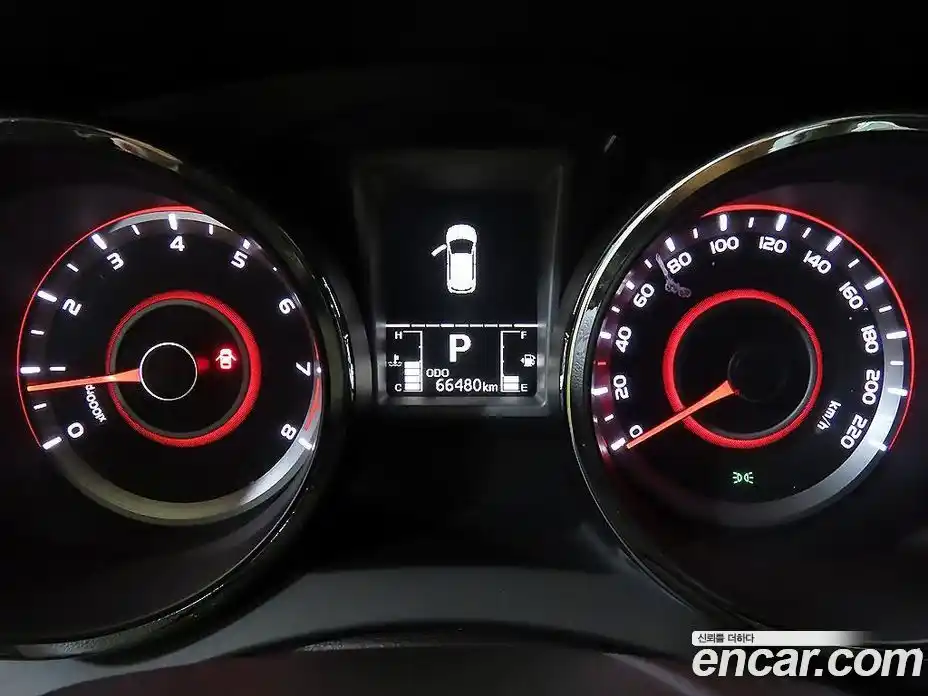 SsangYong TIBOLI 2015 1.6 Автомат в Москве № 672572, фото 9