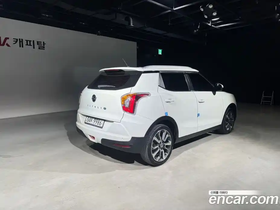 SsangYong TIBOLI 2016 1.6 в Москве № 672604, фото 7