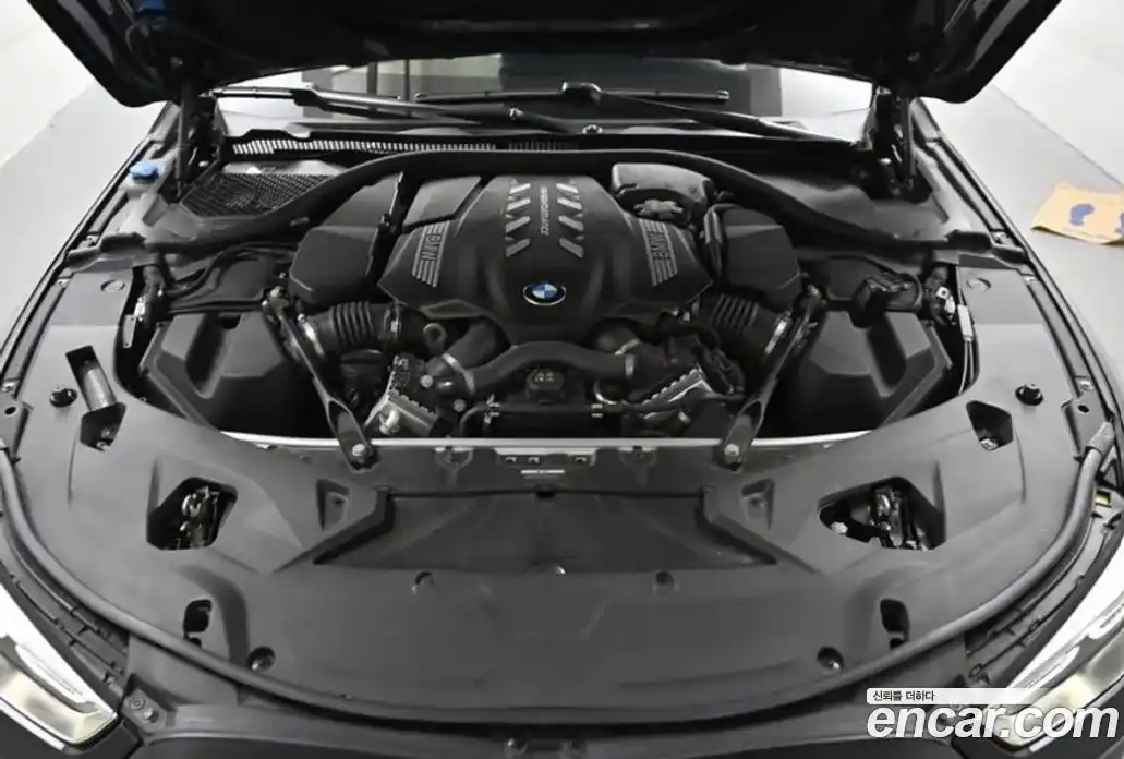 BMW 8-Series 2023 4.4 Автомат в Москве № 674657, фото 6