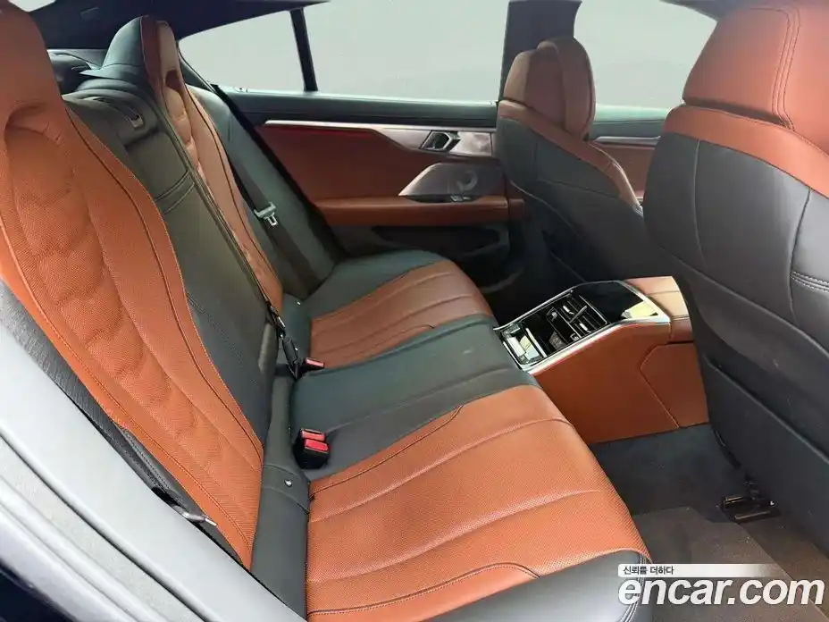BMW 8-Series 2023 4.4 Автомат в Москве № 674657, фото 10