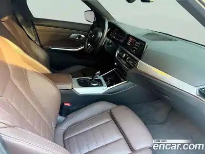 BMW 3-Series 2022 2.0 Автомат в Москве № 675181, миниатюра 12