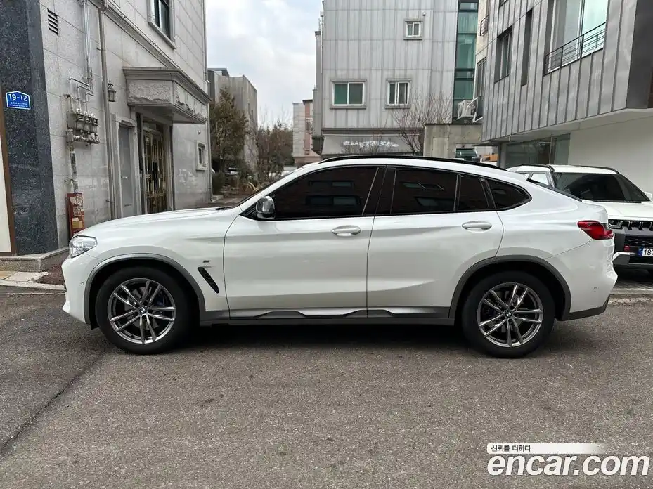 BMW X4 2021 2.0 Автомат в Москве № 675618, фото 3