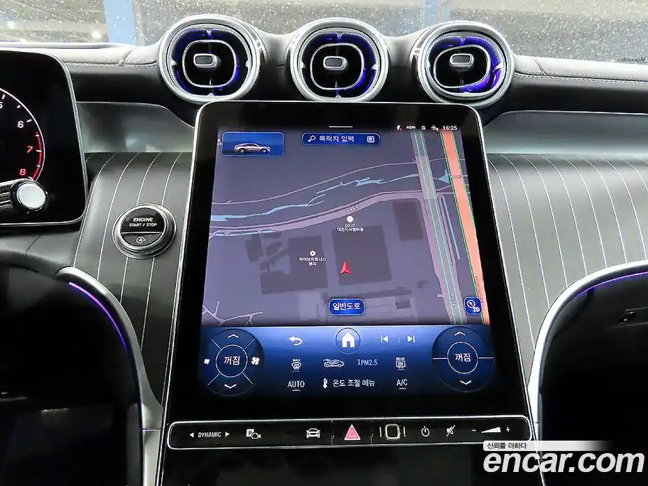 Mercedes-Benz GLC-Class 2025 2.0 Автомат в Москве № 675968, фото 10