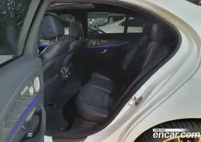 Mercedes-Benz E-Class 2023 2.0 Автомат в Москве № 676589, миниатюра 11