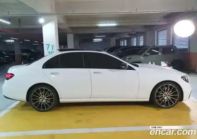 Mercedes-Benz E-Class 2023 2.0 Автомат в Москве № 676589, миниатюра 12