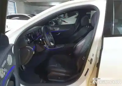 Mercedes-Benz E-Class 2023 2.0 Автомат в Москве № 676589, миниатюра 4