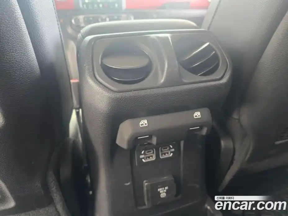 Jeep Wrangler 2022 2.0 Автомат в Москве № 676854, фото 11