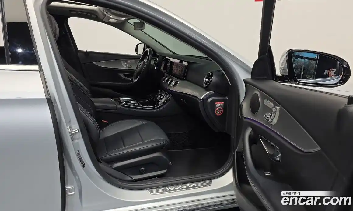 Mercedes-Benz E-Class 2017 2.0 Автомат в Москве № 677796, фото 11