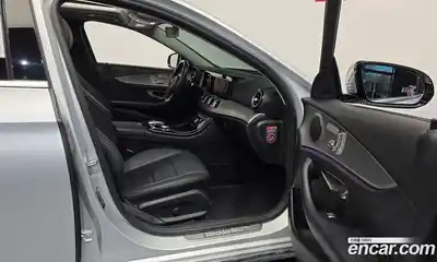 Mercedes-Benz E-Class 2017 2.0 Автомат в Москве № 677796, миниатюра 11