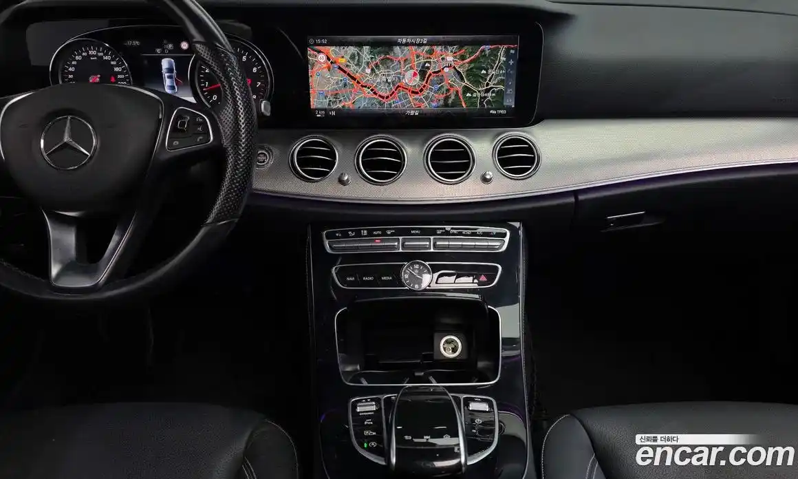 Mercedes-Benz E-Class 2017 2.0 Автомат в Москве № 677796, фото 15