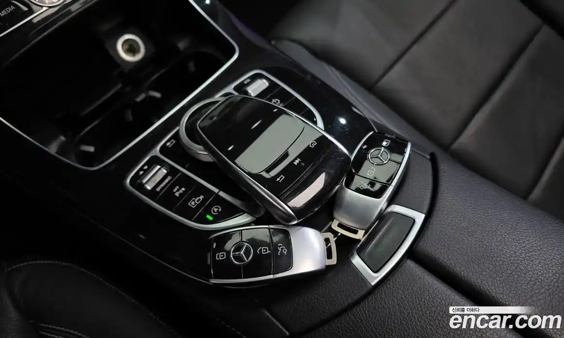 Mercedes-Benz E-Class 2017 2.0 Автомат в Москве № 677796, фото 9