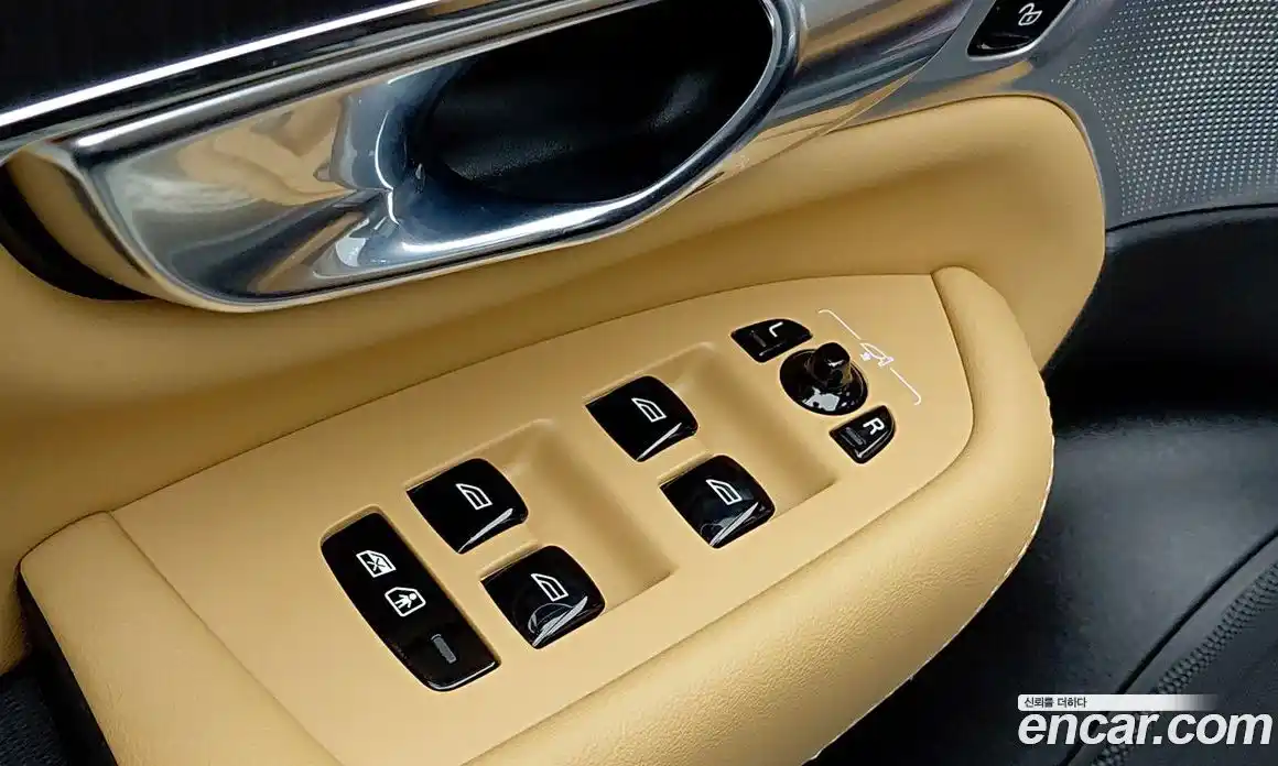 Volvo XC90 2021 2.0 Автомат в Москве № 678927, фото 8