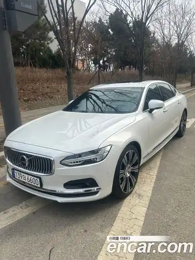 Volvo S90, 2023