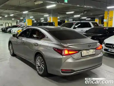 Lexus ES 2021 2.5 Автомат в Москве № 680372, миниатюра 4