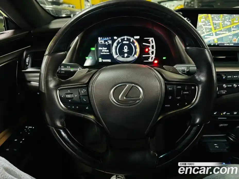 Lexus ES 2021 2.5 Автомат в Москве № 680372, фото 8