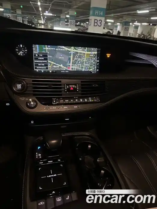 Lexus LS 2018 3.4 Автомат в Москве № 680384, фото 6
