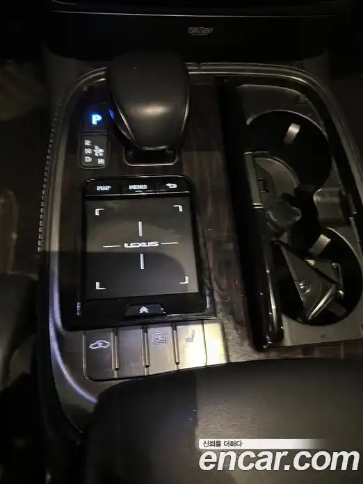 Lexus LS 2018 3.4 Автомат в Москве № 680384, фото 7