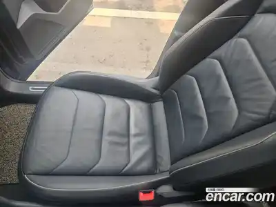 Volkswagen Tiguan 2018 2.0 Автомат в Москве № 680824, миниатюра 9