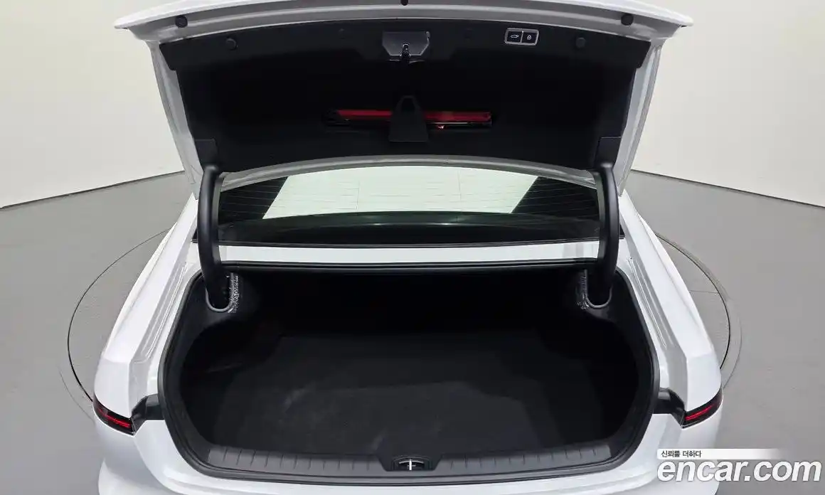 Hyundai Grandeur 2023 2.5 Автомат в Москве № 7220, фото 20