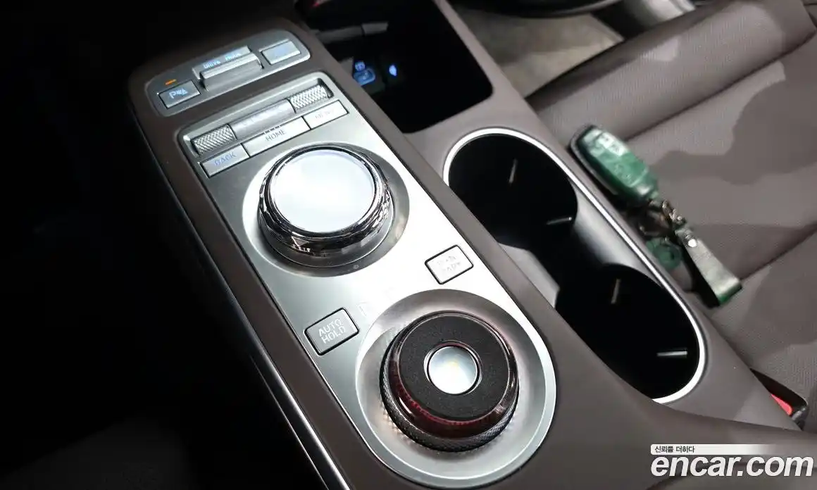 Genesis GV70 2023 2.5 Автомат в Москве № 84713, фото 9