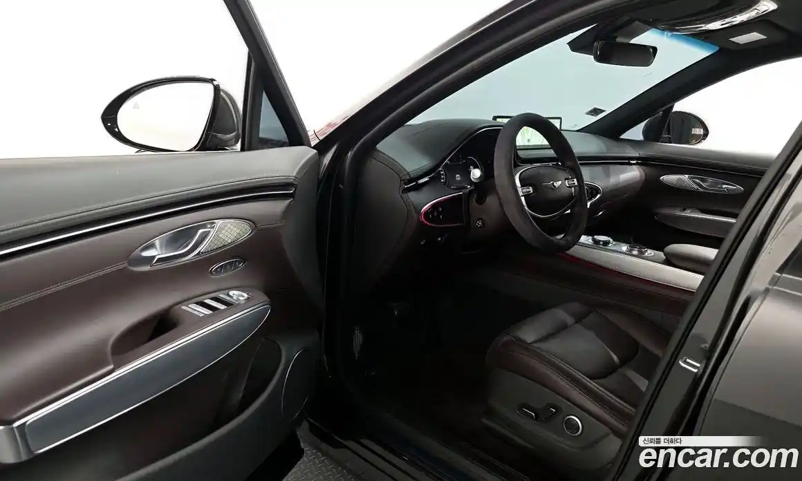 Genesis GV70 2023 2.5 Автомат в Москве № 84713, фото 10