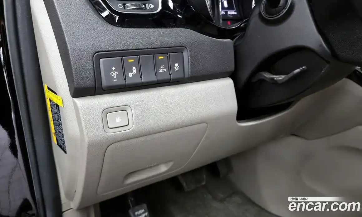 Kia Canival 2018 2.2 Автомат в Москве № 9632, фото 17