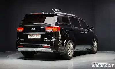Kia Canival 2018 2.2 Автомат в Москве № 9632, миниатюра 2