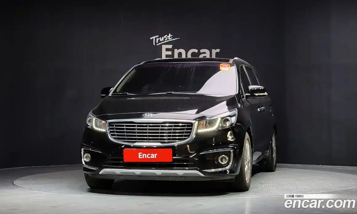 Kia Canival 2018 2.2 Автомат в Москве № 9632, фото 3