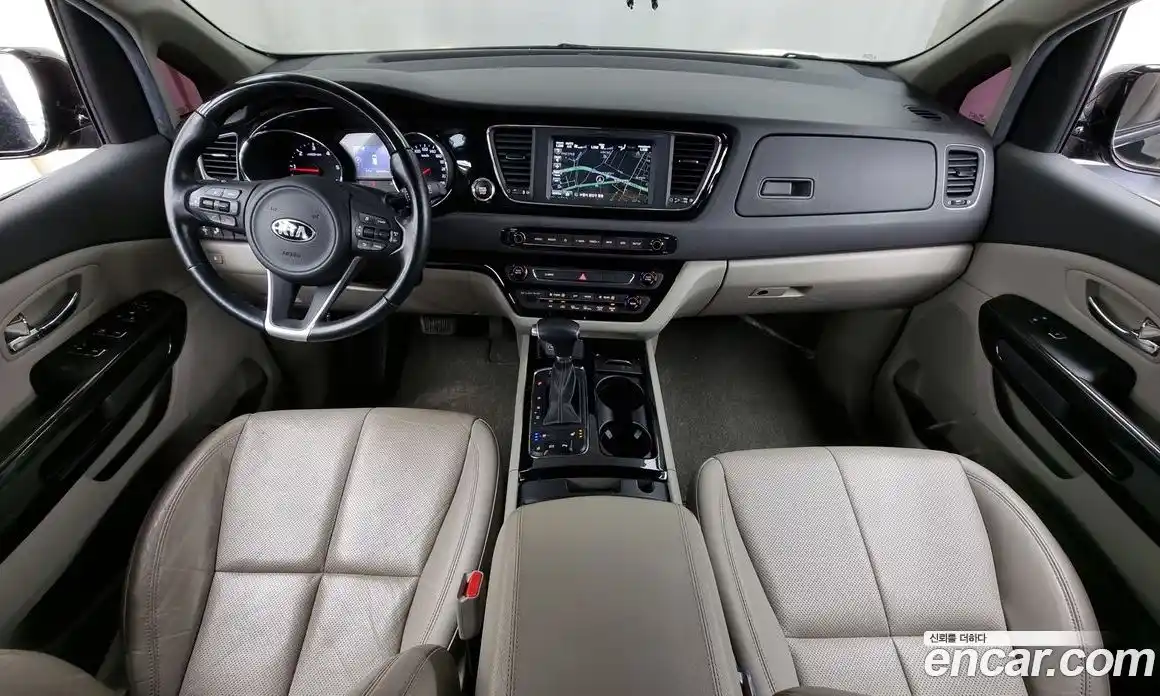 Kia Canival 2018 2.2 Автомат в Москве № 9632, фото 7