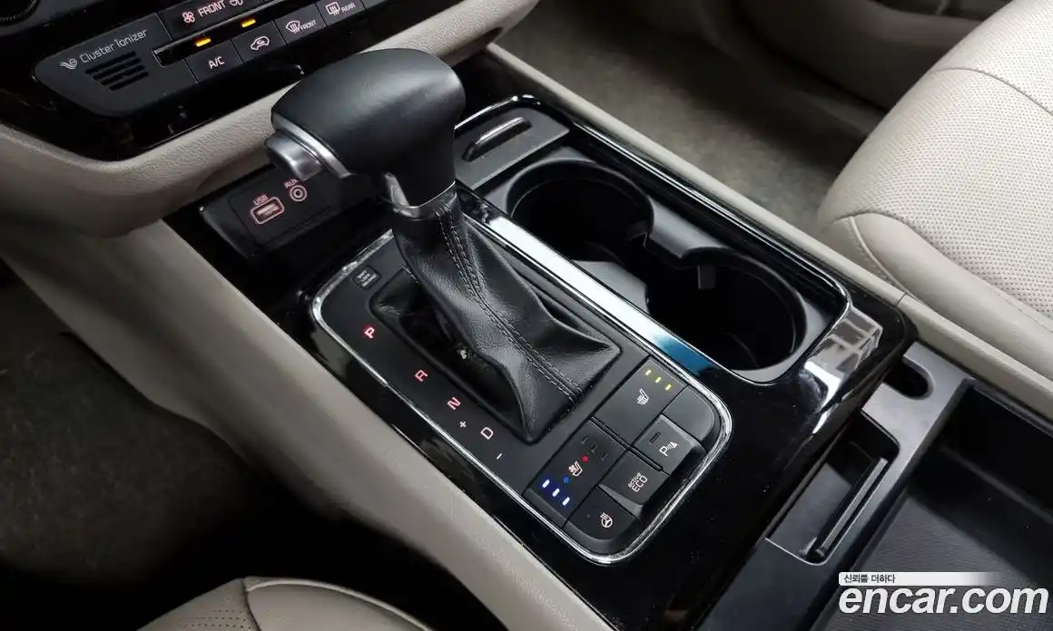 Kia Canival 2018 2.2 Автомат в Москве № 9632, фото 9