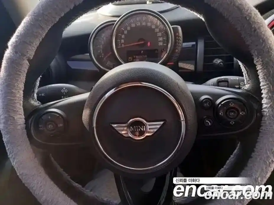 Mini Cooper 2018 1.5 Автомат в Москве № 154552, фото 20