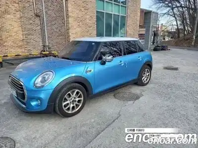 Mini Cooper 2018 1.5 Автомат в Москве № 154552, миниатюра 3