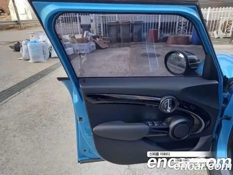 Mini Cooper 2018 1.5 Автомат в Москве № 154552, фото 8