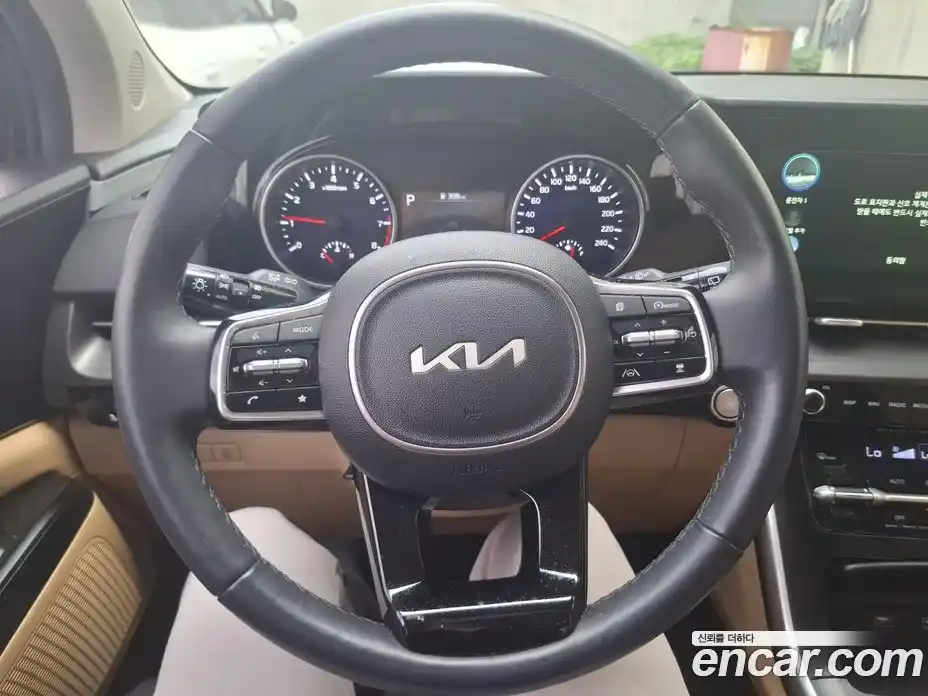 Kia Canival 2023 3.5 Автомат в Москве № 10068, фото 7