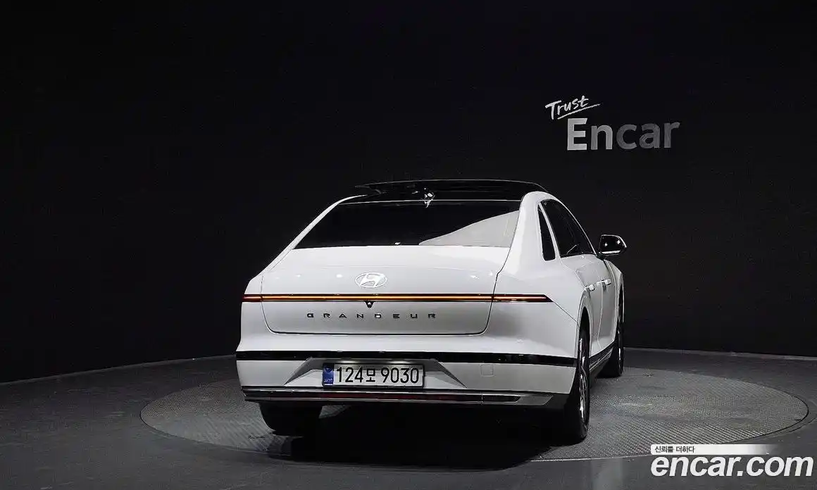 Hyundai Grandeur 2023 2.5 Автомат в Москве № 126176, фото 4