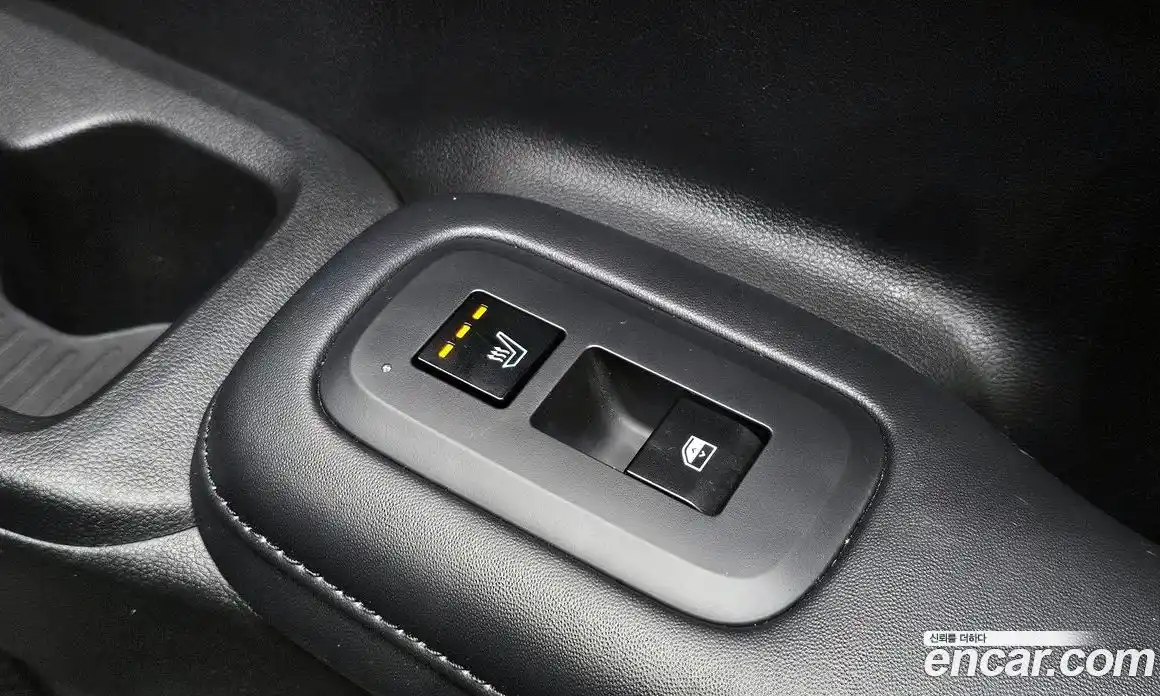 Hyundai Santa Fe 2023 1.6 гидро в Москве № 126819, фото 17