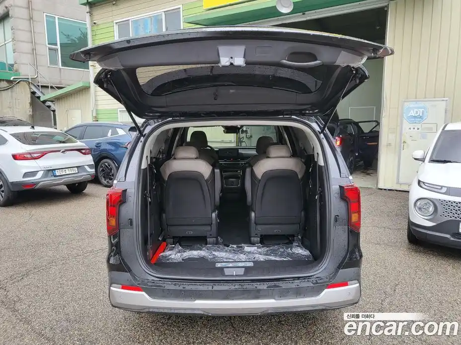 Kia Canival 2025 3.5 Автомат в Москве № 128318, фото 11