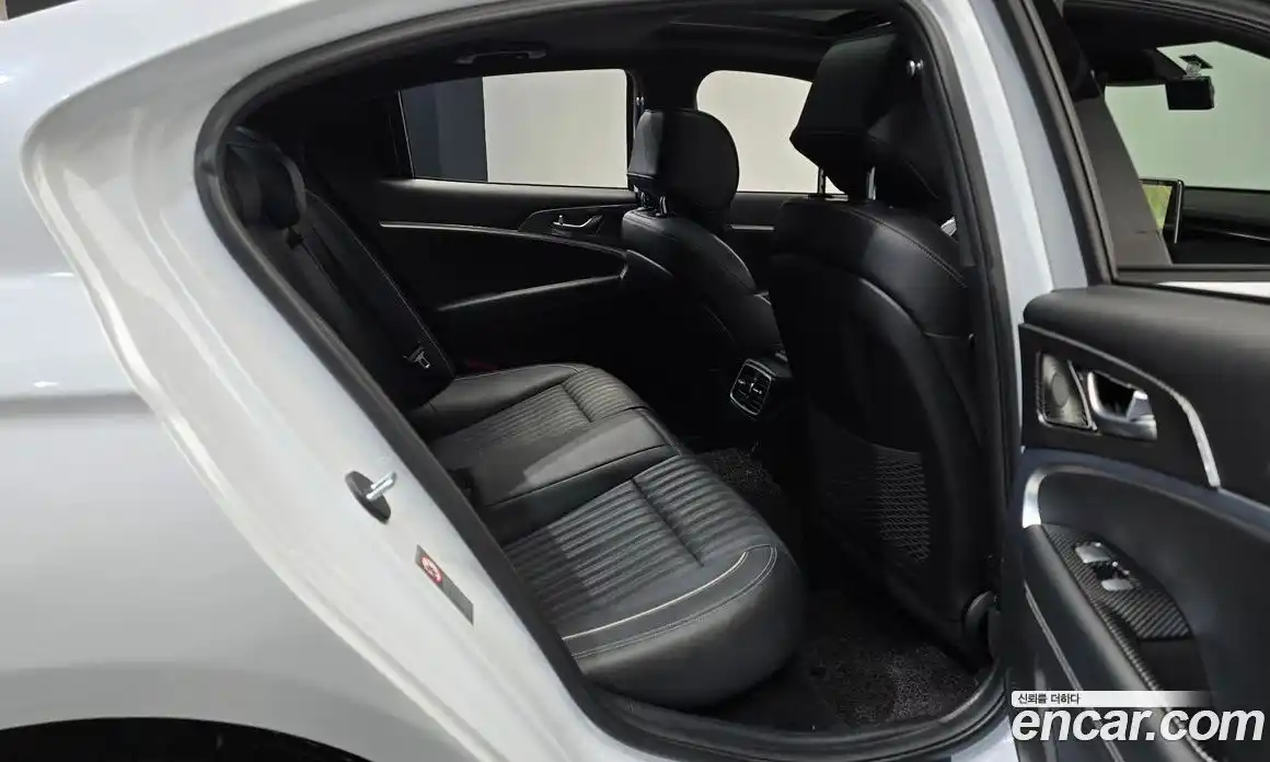 Genesis G70 2018 2.0 гидро в Москве № 13319, фото 12