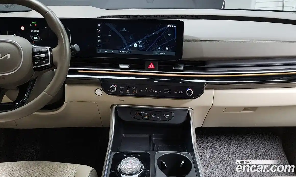 Kia Canival 2024 2.2 Автомат в Москве № 134036, фото 13