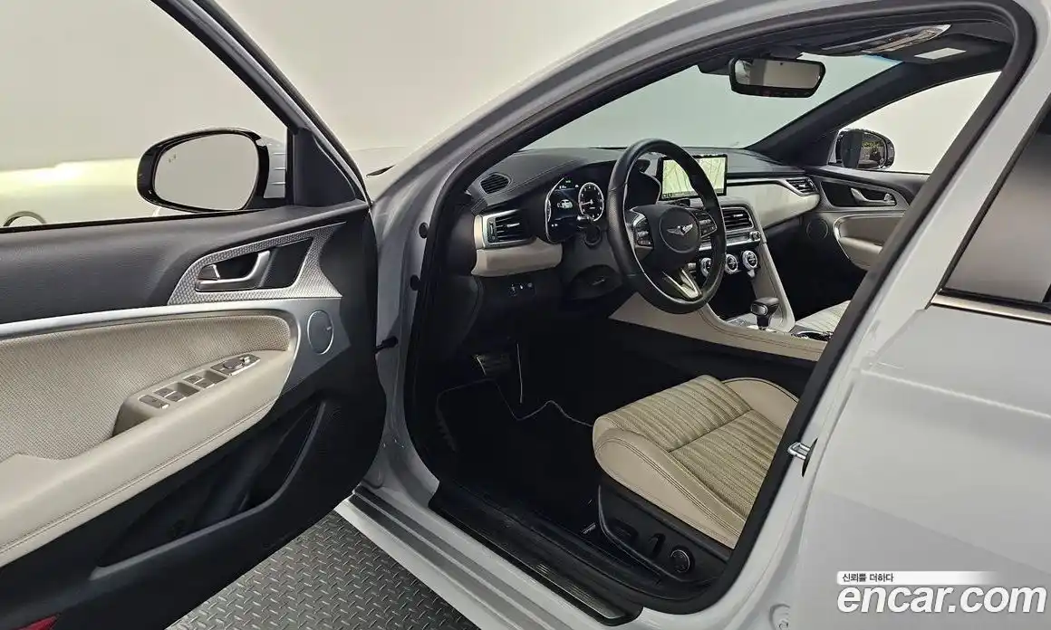 Genesis G70 2023 2.0 Автомат в Москве № 13714, фото 9