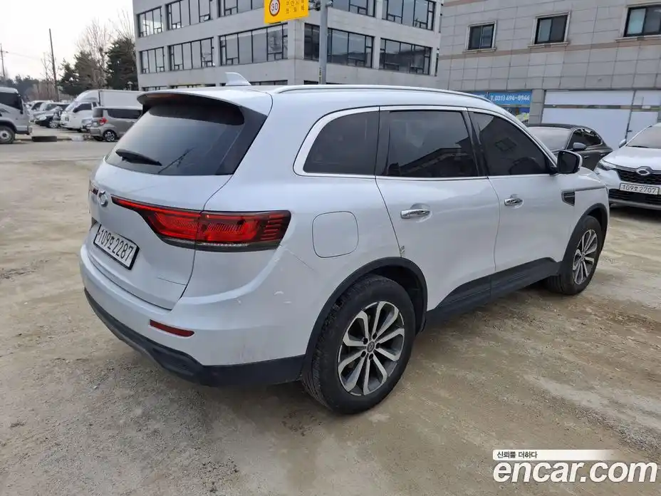 Renault QM6 2022 2.0 Автомат в Москве № 145788, фото 3