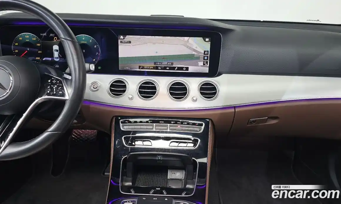 Mercedes-Benz E-Class 2021 2.0 Автомат в Москве № 149451, фото 14