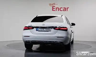 Mercedes-Benz E-Class 2021 2.0 Автомат в Москве № 149451, миниатюра 4