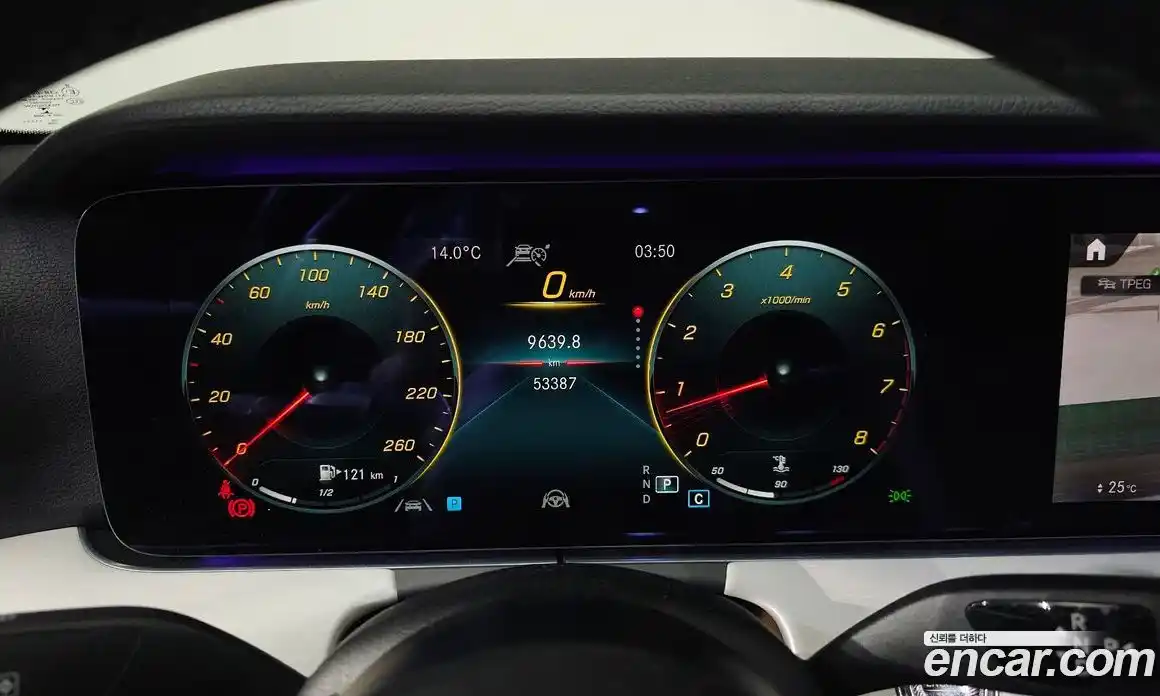 Mercedes-Benz E-Class 2021 2.0 Автомат в Москве № 149451, фото 8