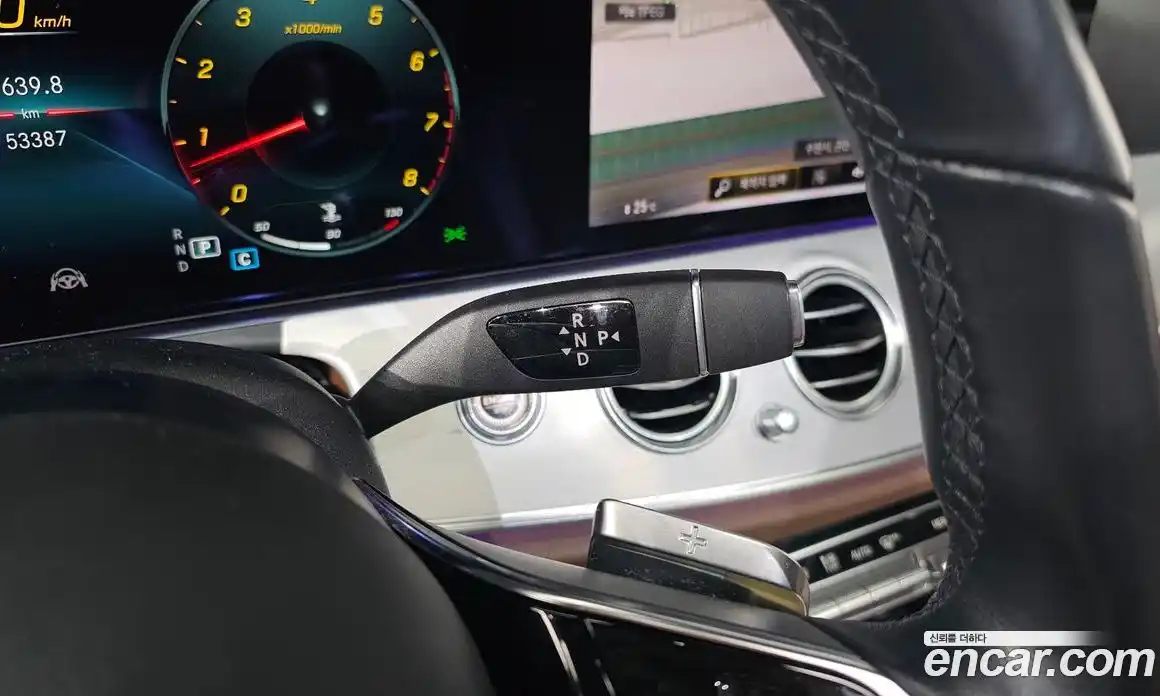 Mercedes-Benz E-Class 2021 2.0 Автомат в Москве № 149451, фото 9