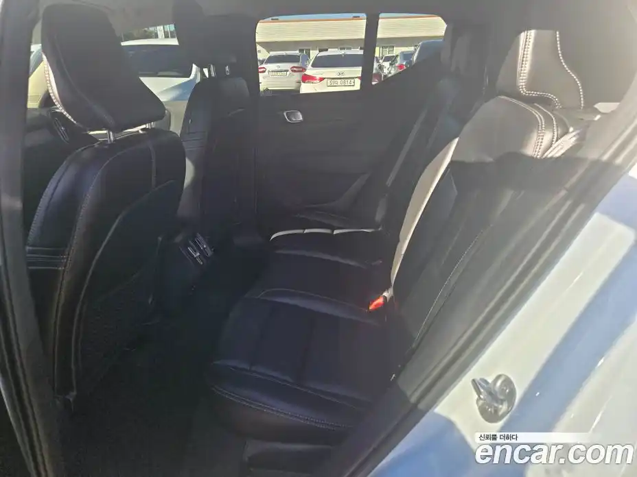 Volvo XC40 2023 2.0 Автомат в Москве № 164760, фото 11